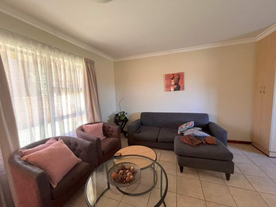 2 Bedroom Property for Sale in Vredenhof Sh Free State